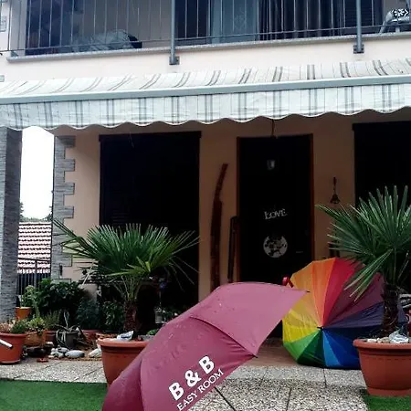 Homestay Easyroom Ferno